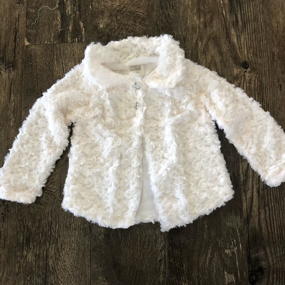 NWOT Boutique Fashion Kids 4T Faux Fur White Pea Coat - Picture 2 of 6